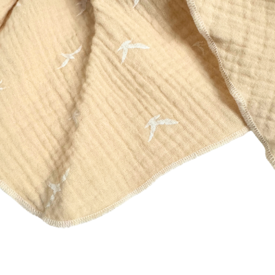 Musselintuch creme mit Schwalben