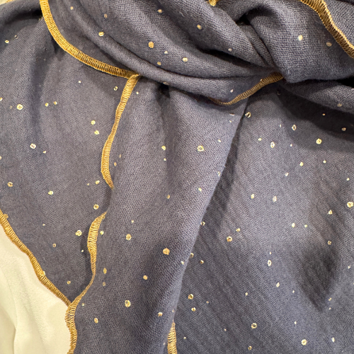 Musselintuch grau mit Goldpunkten