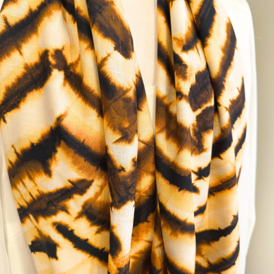Viskose Loopschal animal print braun – leichter Sommerschal für Damen