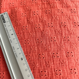 Musselin Lochstickerei orange