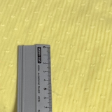 Baumwoll Voile mit aufgestickten Punkten in gelb