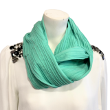 Jerseyloop mit erhabenen Streifen in grün