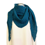 Musselindreieckstuch in petrol mit weißen Punkten