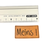 Etikett / Label MEINS braun aus veganen Leder