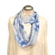 Viskose Loopschal blau mit Aquarellblumen – leichter Sommerschal für Damen