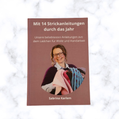 Hardcover - Mit 14 Strickanleitungen durch das Jahr