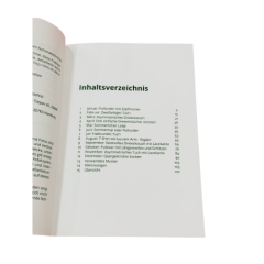 Hardcover - Mit 14 Strickanleitungen durch das Jahr